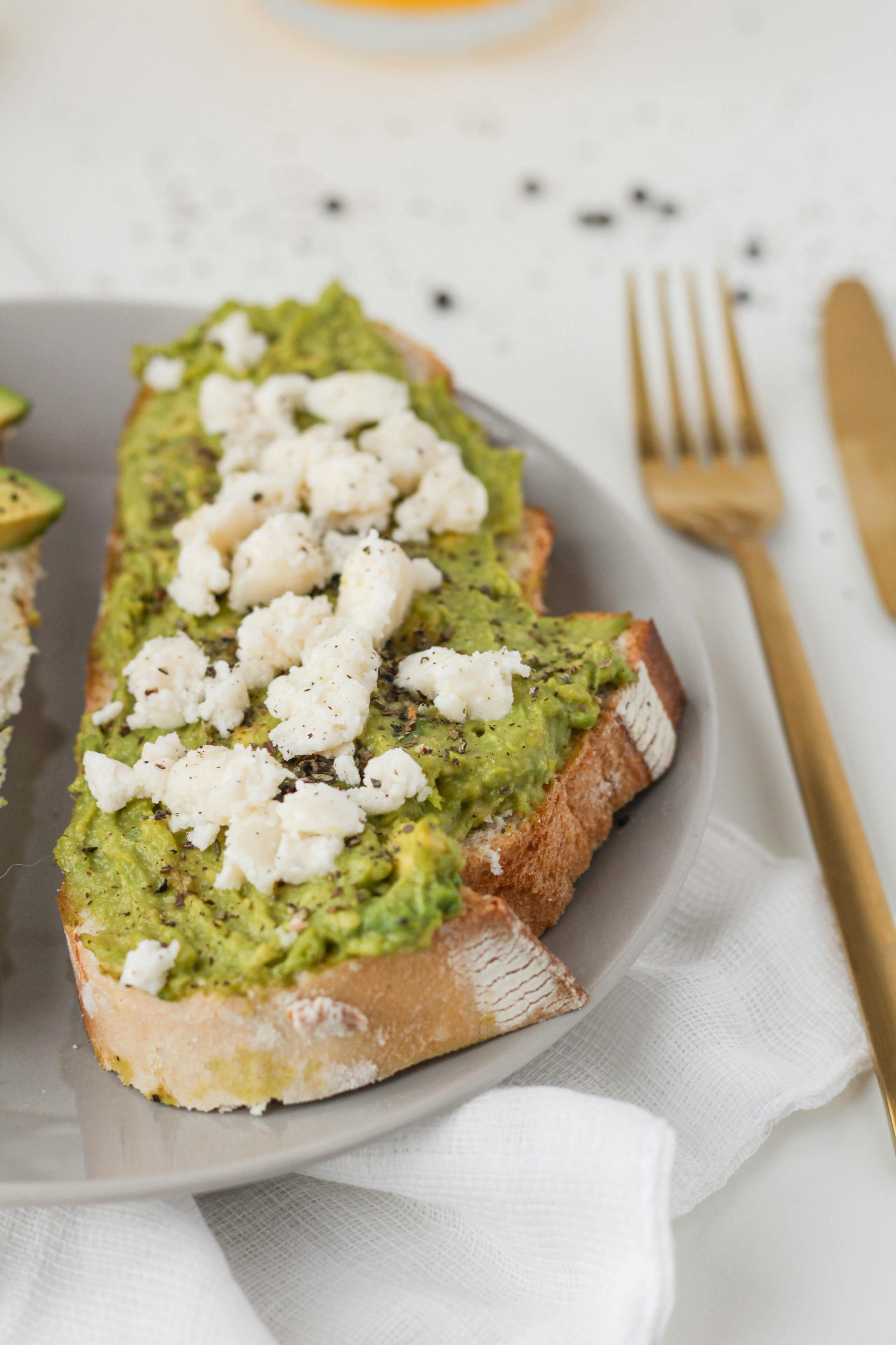 Avo Smash Toast with Fetta & Chilli Flakes
